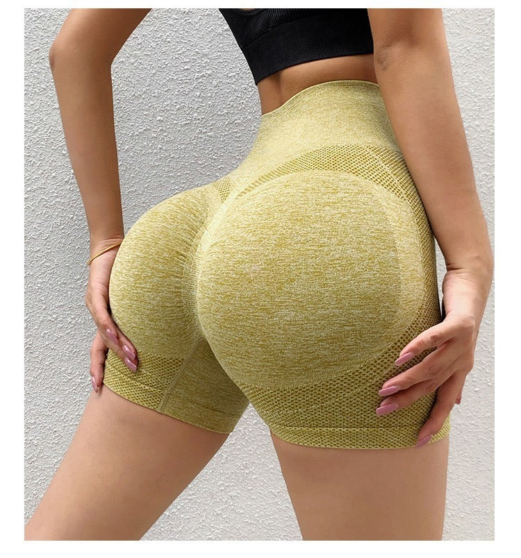 Women's High-Waist Seamless Scrunch Yoga Shorts – Moisture-Wicking Fitness & Running Shorts