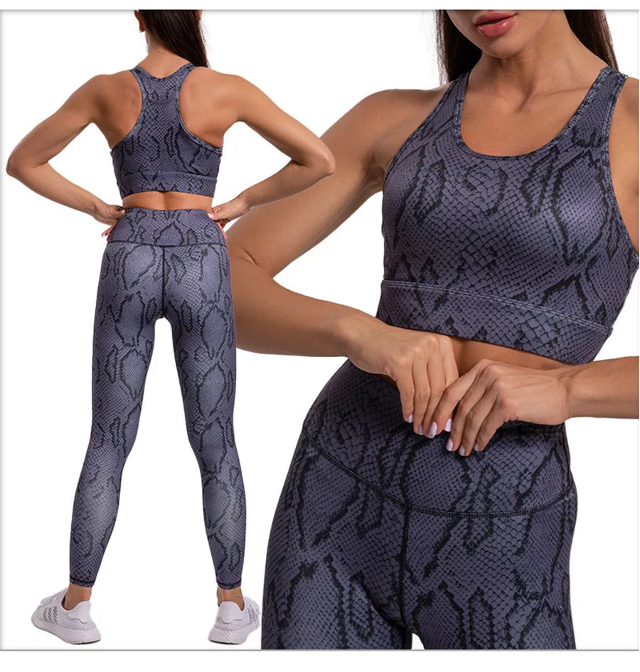 Women's Snake Print 2-Piece Activewear Set – Sports Bra & High-Waist Leggings Workout Outfit