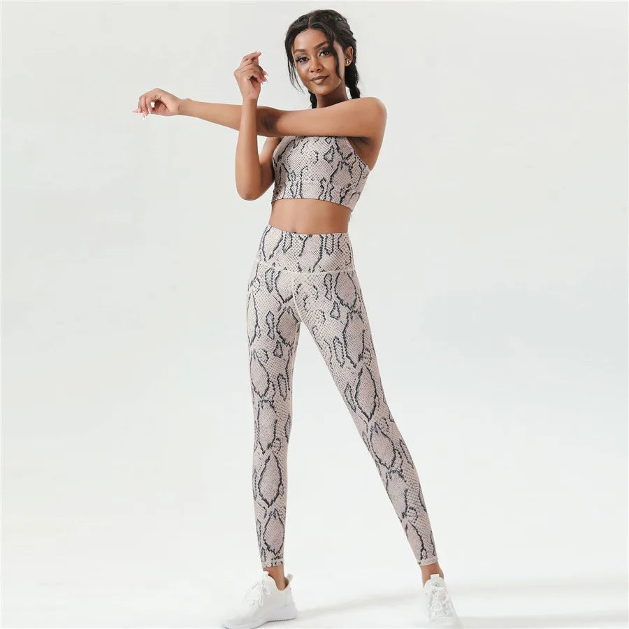 Women's Snake Print 2-Piece Activewear Set – Sports Bra & High-Waist Leggings Workout Outfit