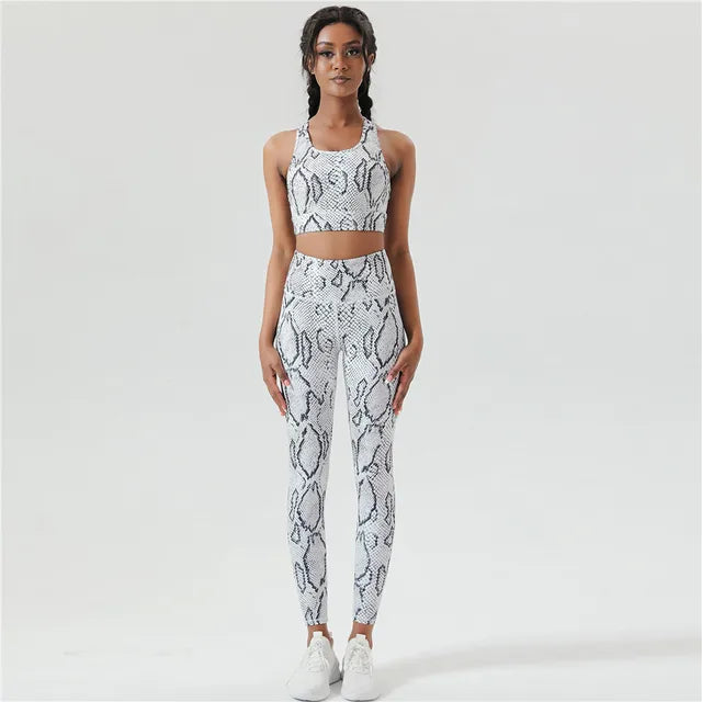 Women's Snake Print 2-Piece Activewear Set – Sports Bra & High-Waist Leggings Workout Outfit