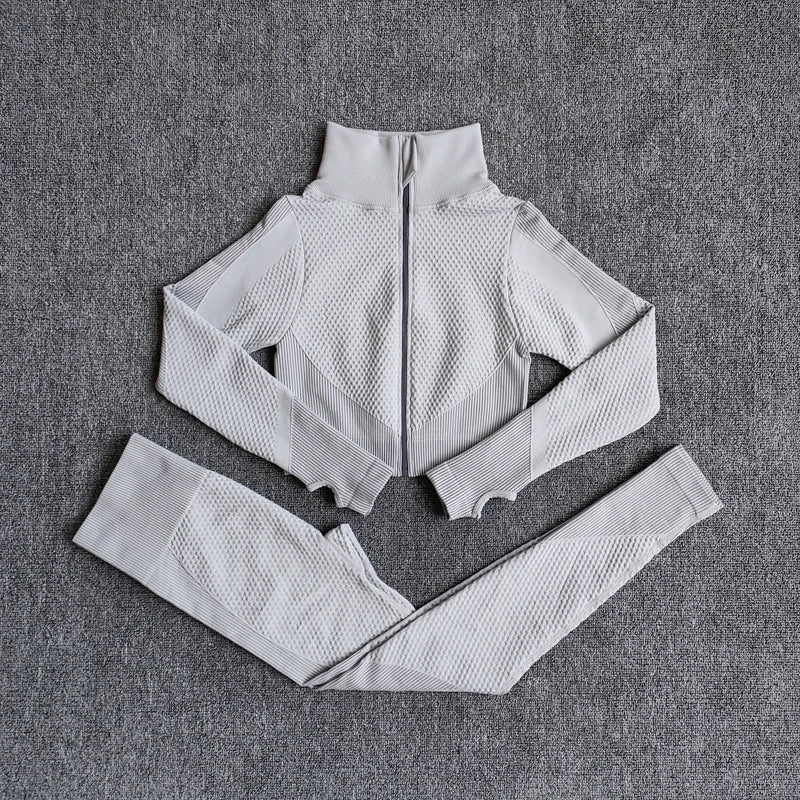 Women's Seamless 3-Piece Yoga Set – Long Sleeve Crop Top, Sports Bra & High-Waist Leggings