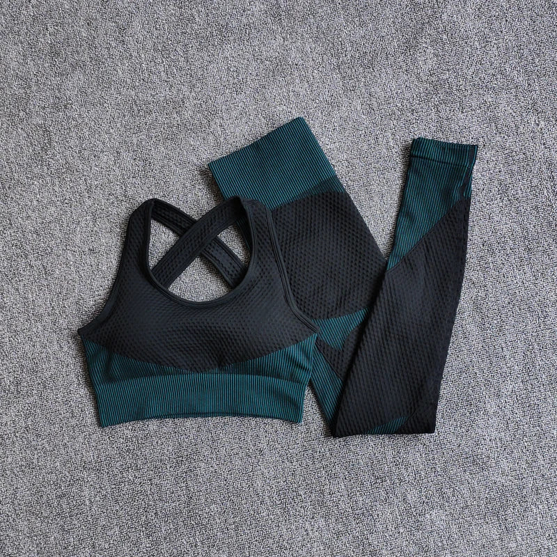 Women's Seamless 3-Piece Yoga Set – Long Sleeve Crop Top, Sports Bra & High-Waist Leggings